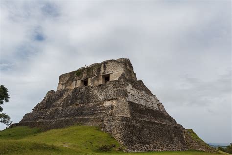 Die Rebellion von Zacatecas; Maya-Einflüsse und die Entstehung eines unabhängigen Stadtstaates